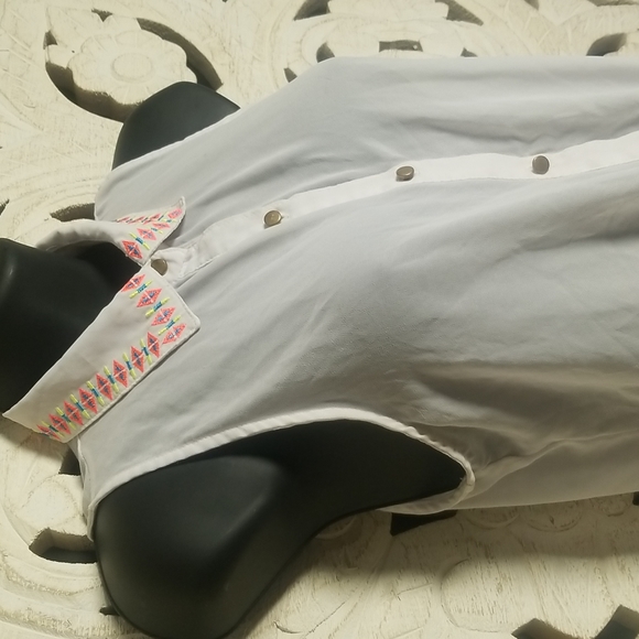 🖤4 for $25 Bongo Size Small Neon Aztec Collar Sheer White Button Down Top - Picture 15 of 17